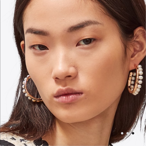 PEARL FRINGE HOOP EARRING - Picture 8 of 8